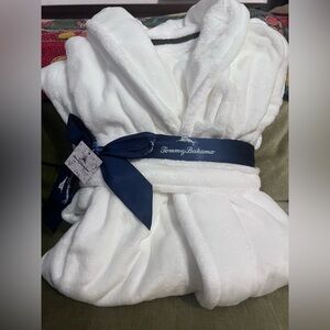 Tommy Bahama Plush White Robe